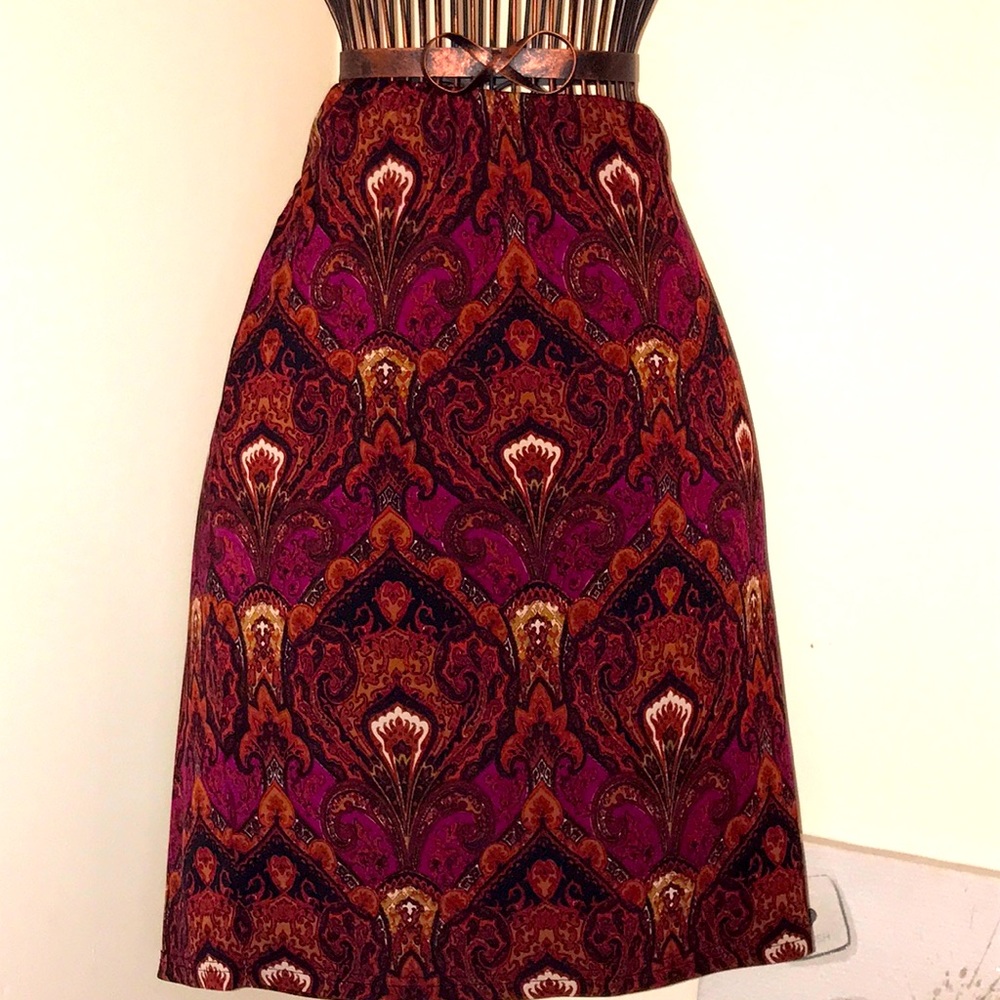Monroe & Main | Wine color Paisley skirt